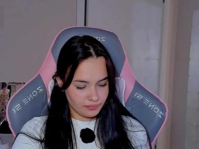 Offline Mia-mit on BongaCams