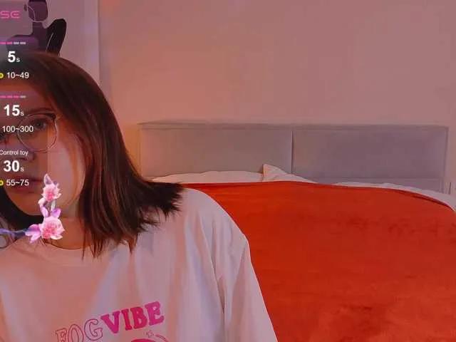 Freechat MiaLuw on BongaCams