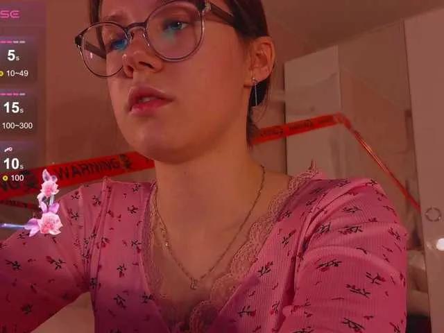 Freechat MiaLuw on BongaCams