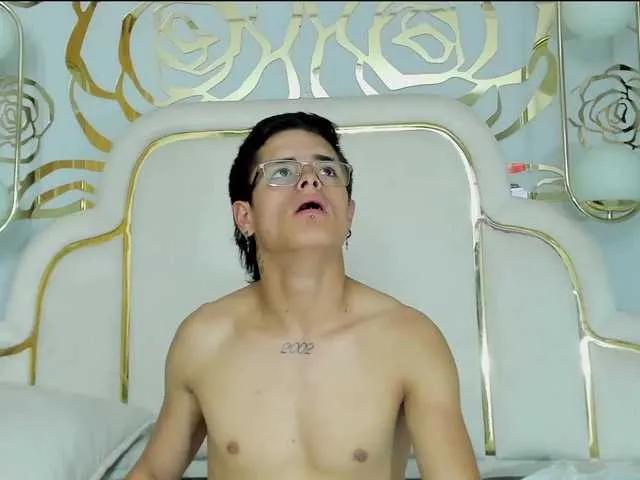 Offline midnightlust-vc on BongaCams