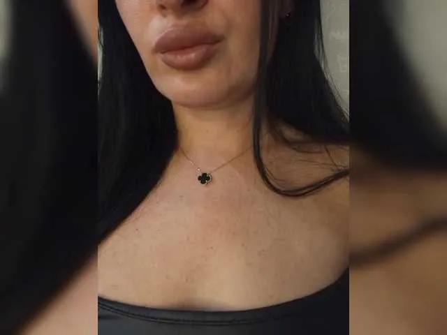 Freechat Mikki88K on BongaCams