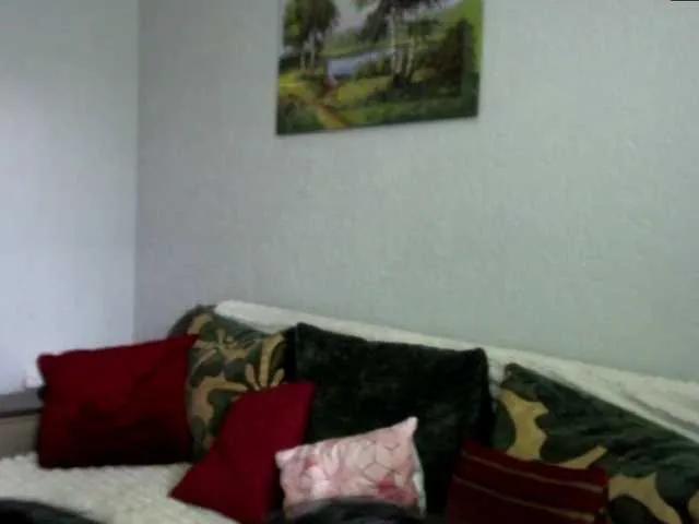 Offline MilfLunna on BongaCams