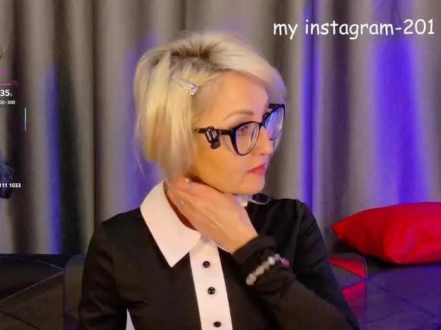 Freechat Milforja on BongaCams