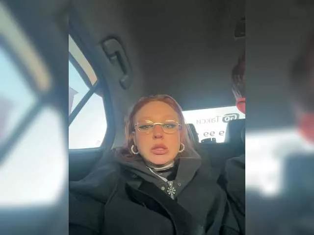 Offline MokoMila on BongaCams