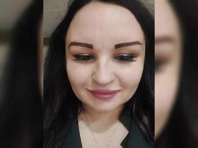 Offline Monica- on BongaCams