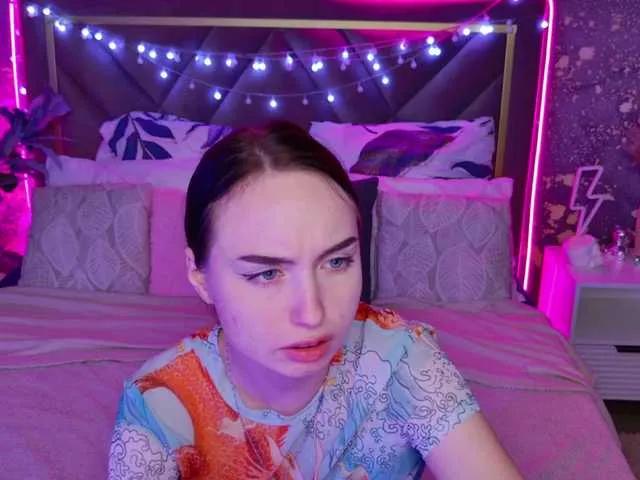 Offline MonikaCarter on BongaCams