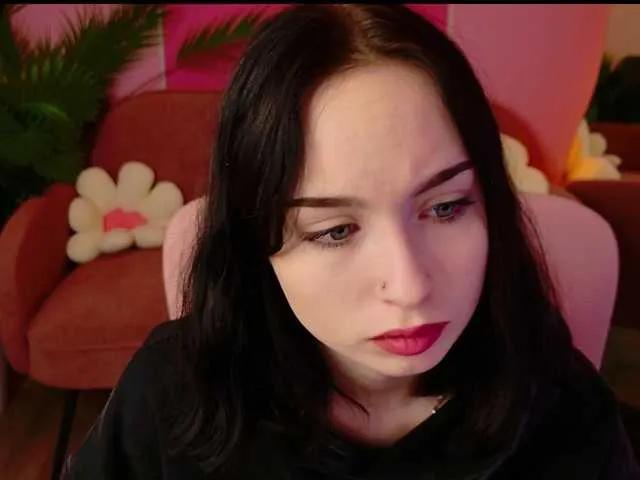 Offline MonikaCarter on BongaCams