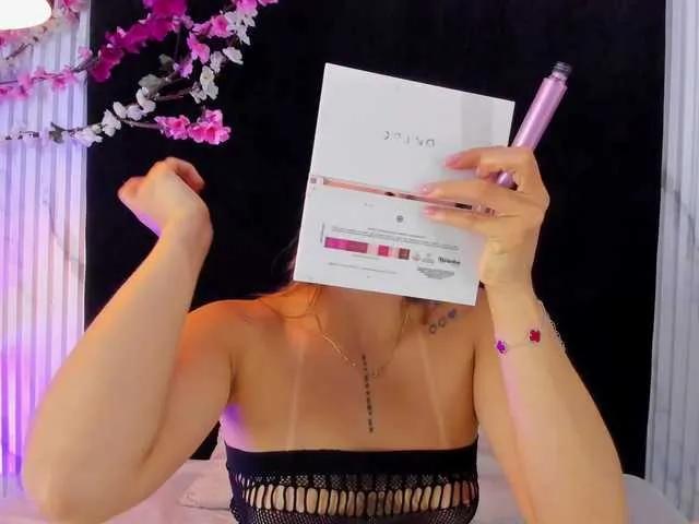 Offline MONIKFOXCR on BongaCams