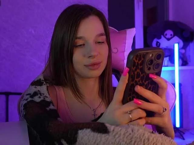 Offline MossiPolli on BongaCams