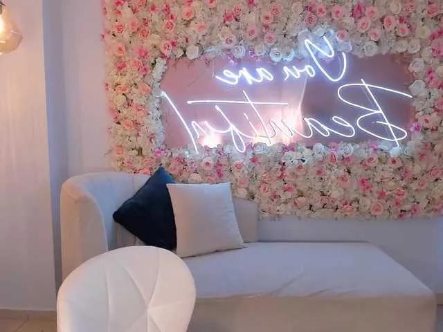 Freechat NaomiSainz on BongaCams