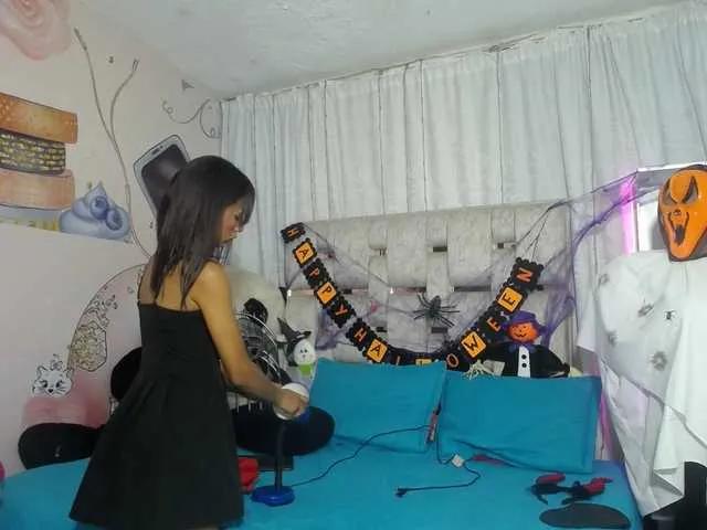 Offline paulina-evans on BongaCams