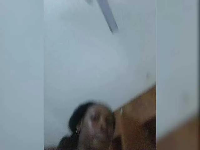 Offline petiteebony on BongaCams