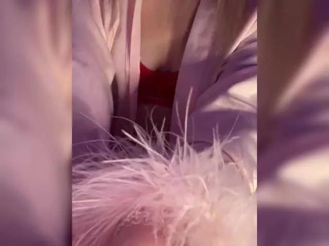 Offline PinkFoxya on BongaCams