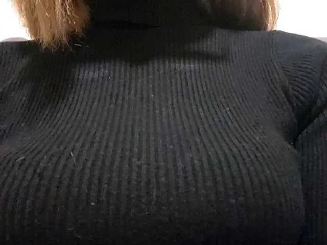 Freechat pornadrianna on BongaCams