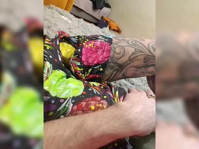 Offline Qeen777 on BongaCams