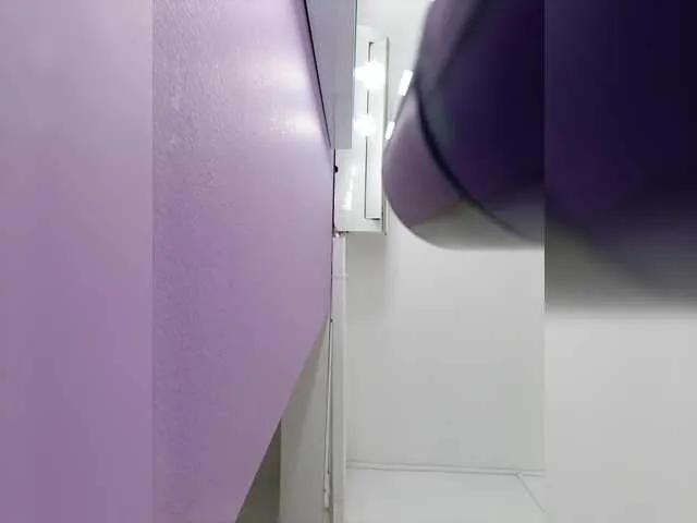 Offline RachelCooper on BongaCams