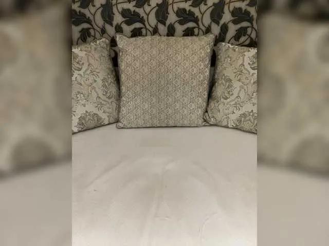 Offline Raduga-25 on BongaCams