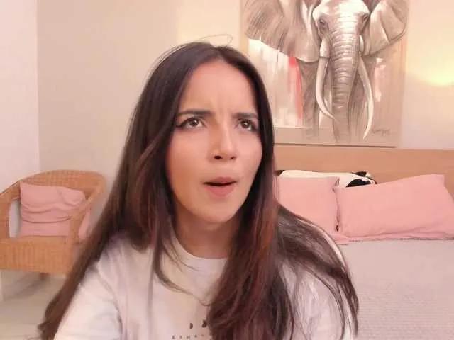 Freechat raychellblack on BongaCams