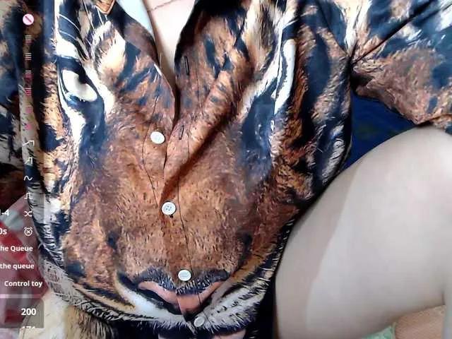 Freechat rosestar on BongaCams