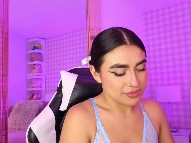 Offline SabrinaLuke on BongaCams