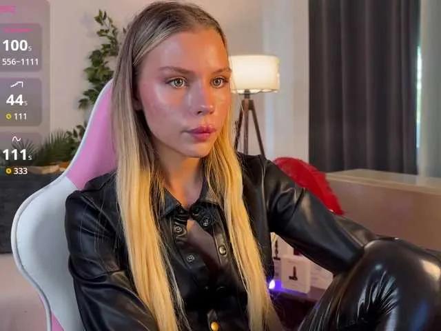 Offline SakuPandora on BongaCams