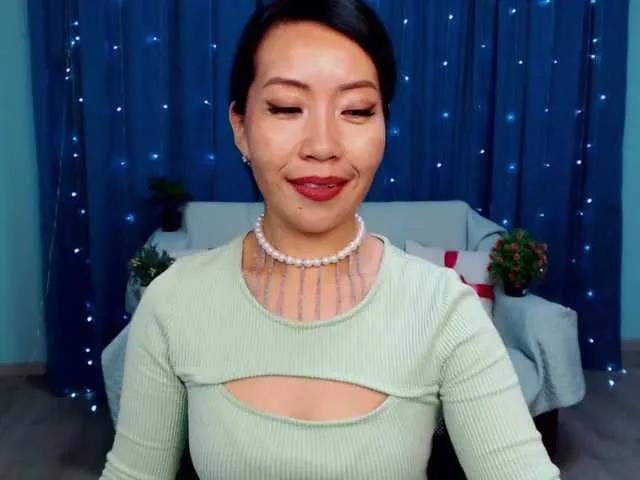 Offline Sarahsexygirl on BongaCams