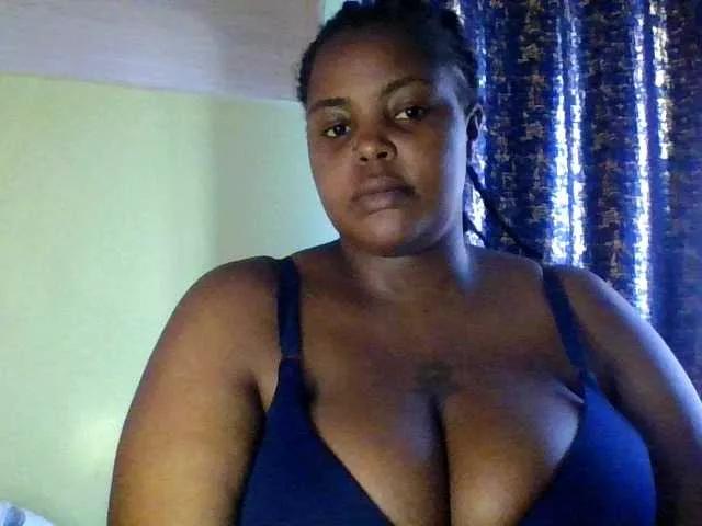 Offline sauccyspoilage on BongaCams