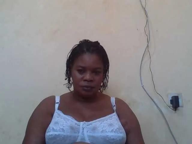 Offline Sexydove on BongaCams