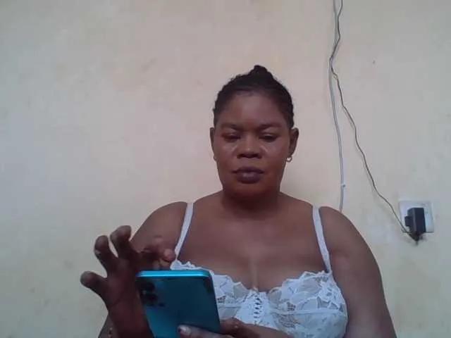 Offline Sexydove on BongaCams