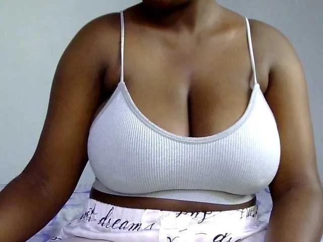 Offline Sexyhazel on BongaCams