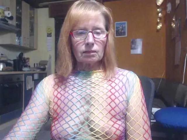 Offline Sexysilvie on BongaCams