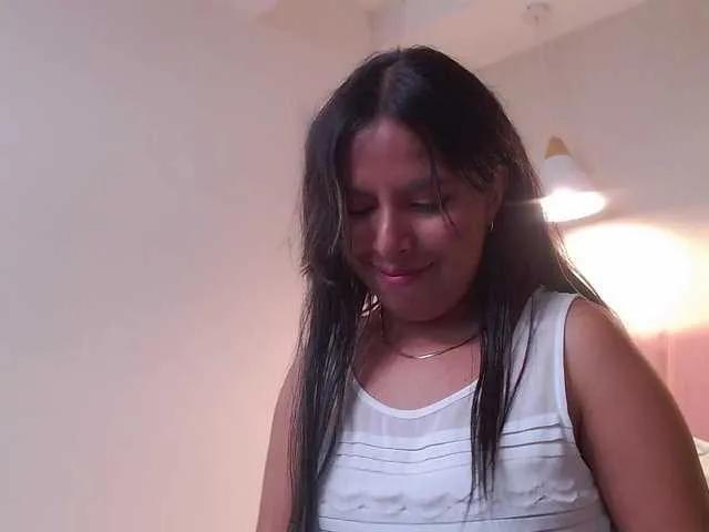 Freechat Sharlotte-Milk on BongaCams