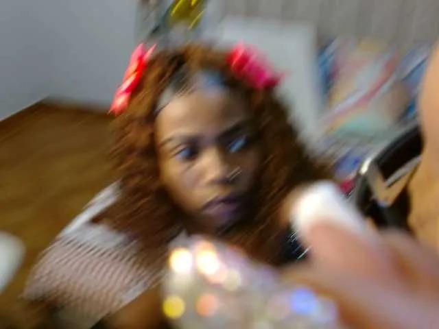 Offline siara-will on BongaCams