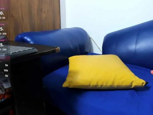 Offline Skinny-Mature on BongaCams