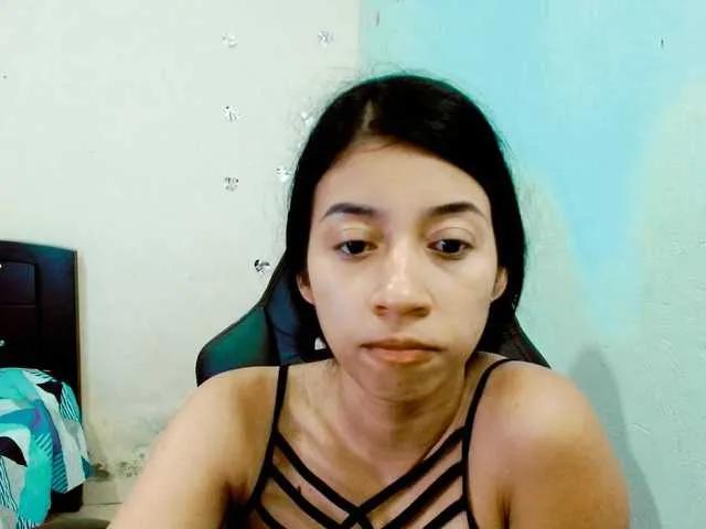Offline sofilopez on BongaCams