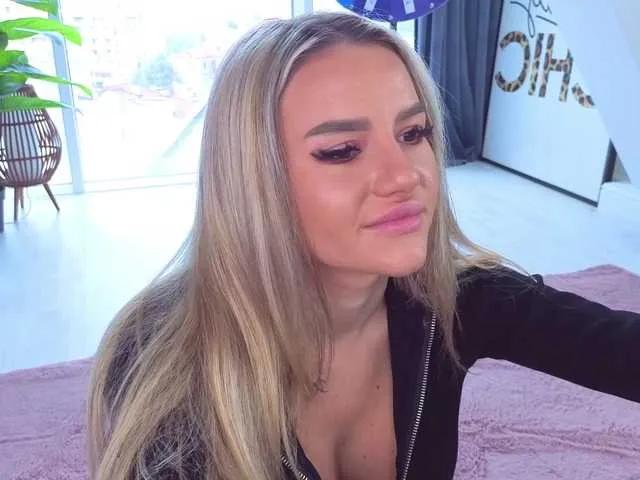 Freechat SpoilM3Mor3 on BongaCams