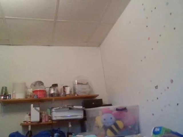 Freechat starlight1983 on BongaCams