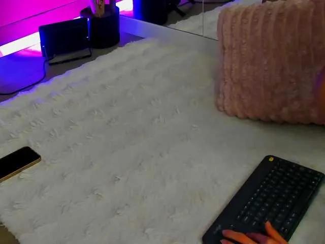 Offline SugarMaple on BongaCams