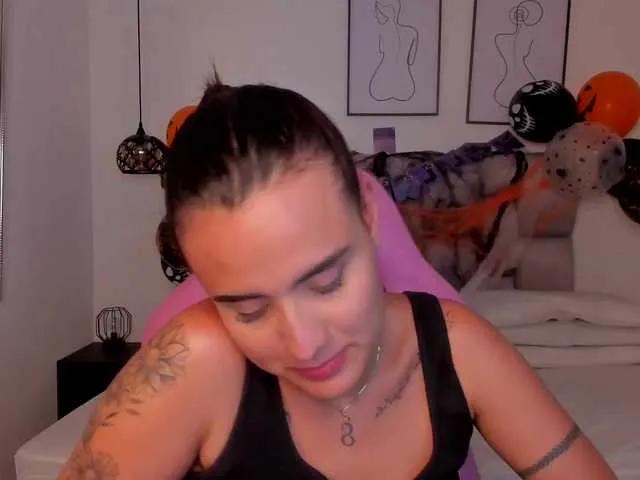 Offline Susan-sweet on BongaCams