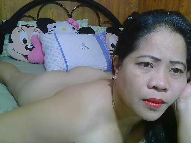 Offline Sweetlips69 on BongaCams