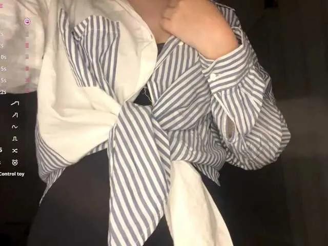 Offline TalithaCadorette on BongaCams