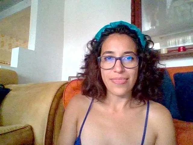 Offline TanniaMarquez on BongaCams