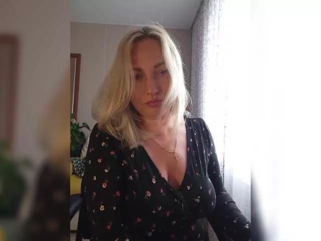 Freechat Tanysha-1 on BongaCams