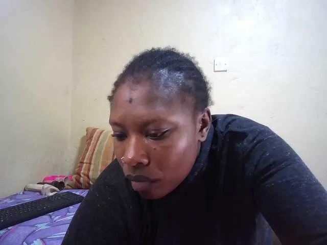 Freechat Thicksoraya on BongaCams