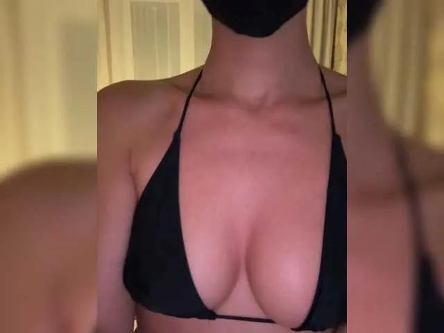 Offline Two-loves1 on BongaCams