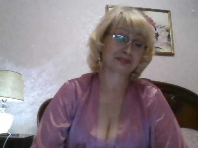 Offline Ur-Mami on BongaCams