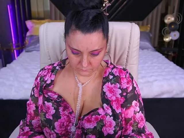 Offline ValeryRosseee on BongaCams