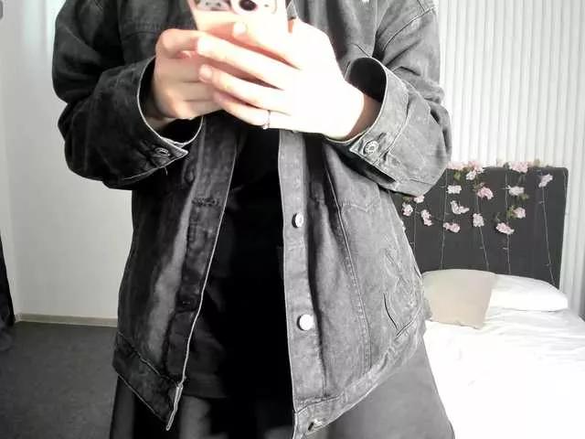 Offline Vanessa-Walters on BongaCams