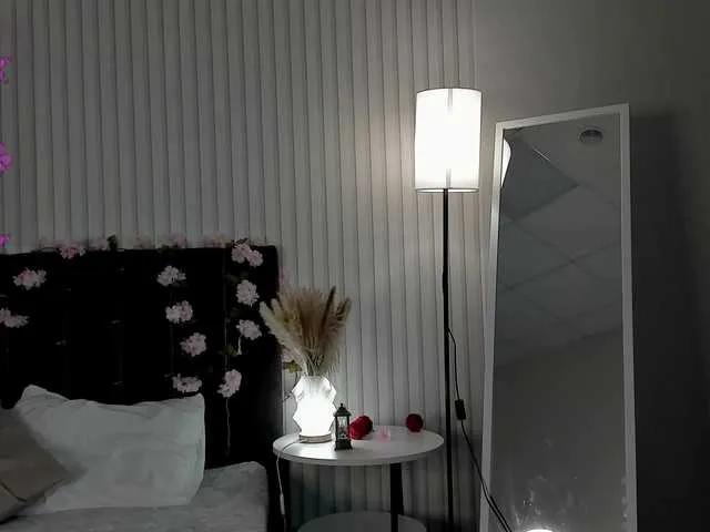 Offline Vanessa-Walters on BongaCams