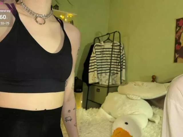 Offline VeryRareTwins on BongaCams